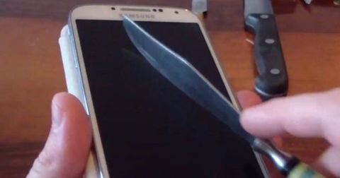 El Samsung Galaxy S4 se somete a un Scratch test, ¿Saldrá bien parado?