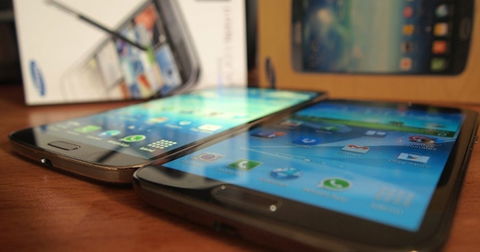 Enfrentamos en vídeo los más grandes de Samsung Galaxy, Note II vs Mega