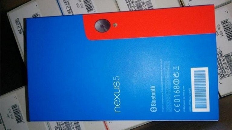 Un posible Nexus 5 rojo sale a escena
