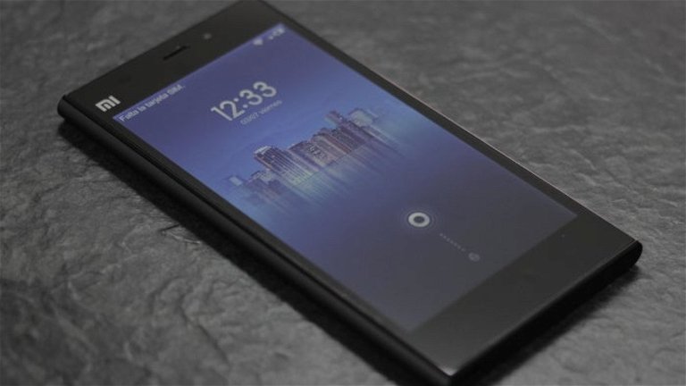 Analizamos en vídeo el Xiaomi Mi3, el terminal chino más sorprendente del momento