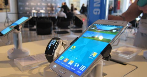 Samsung inicia la venta del Galaxy S5 en España con un gran evento en Madrid