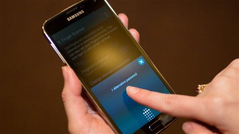 ¿Qué diferencia hay entre un lector de huellas bajo la pantalla y el del Galaxy S5?