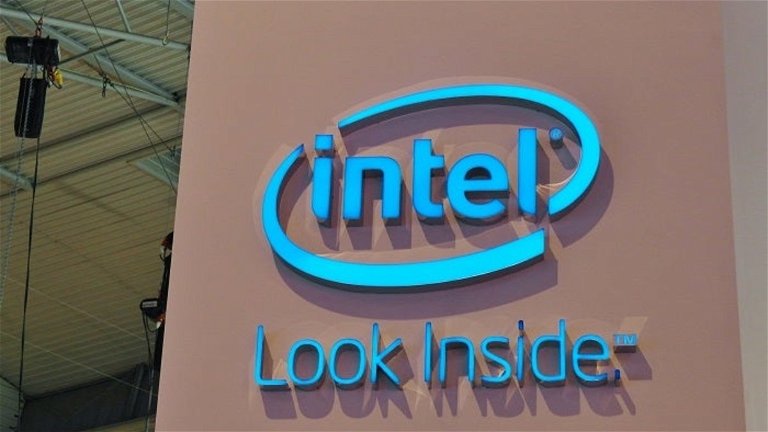 Intel sigue viendo como su división móvil no consigue despegar