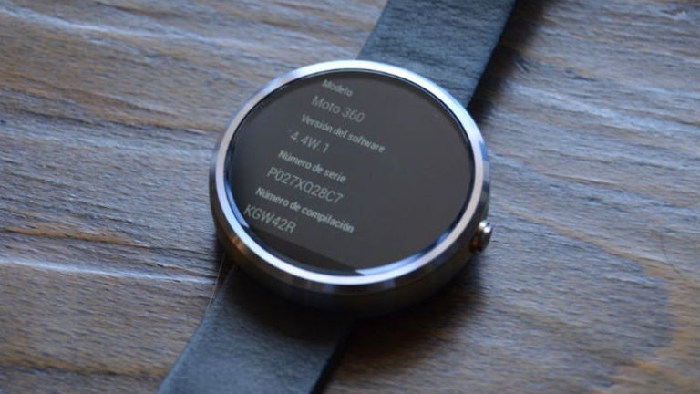 Probamos la batería del Moto 360 tras su última actualización, ¿es suficiente?