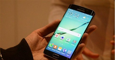 Samsung Galaxy S6 Edge, el terminal de la doble pantalla curva es oficial