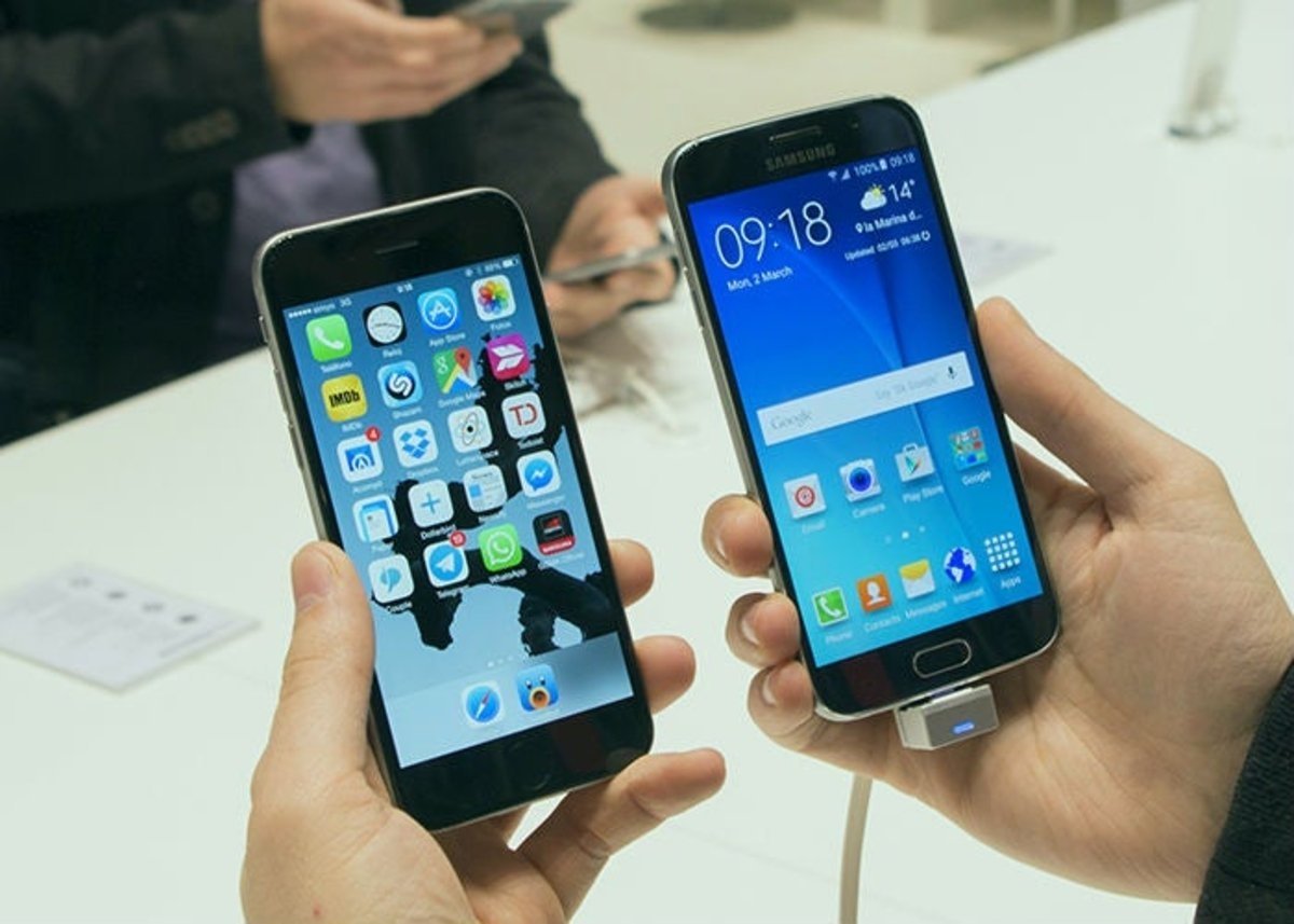 Samsung supera a Apple en venta de smartphones.
