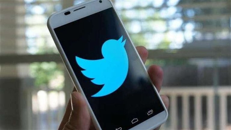 Twitter hace oficial la llegada del botón de búsqueda nativa de GIFs