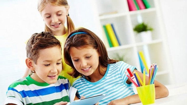 Otro escándalo: Miles de apps en Android monitorizan y envían datos de los niños