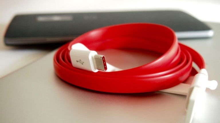 OnePlus responde a las acusaciones y ofrece solución para su cable USB tipo-C defectuoso