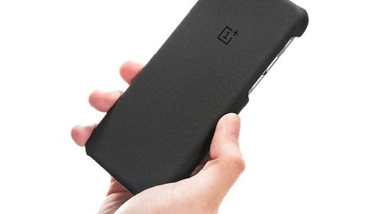 OnePlus realiza una funda para iPhone e incluso la compara con Jon Snow