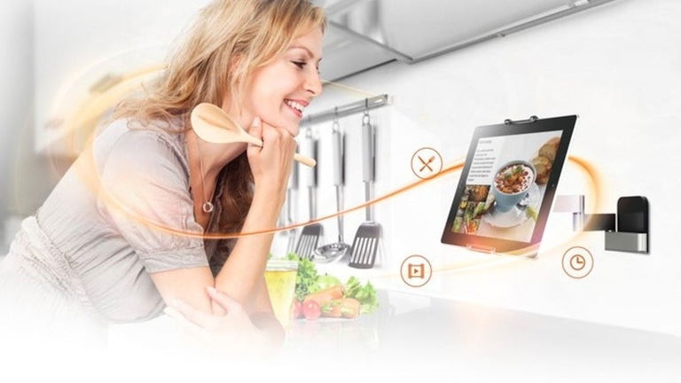 ¿No sabes donde colocar tu tablet? Tenla siempre a mano con este soporte de pared