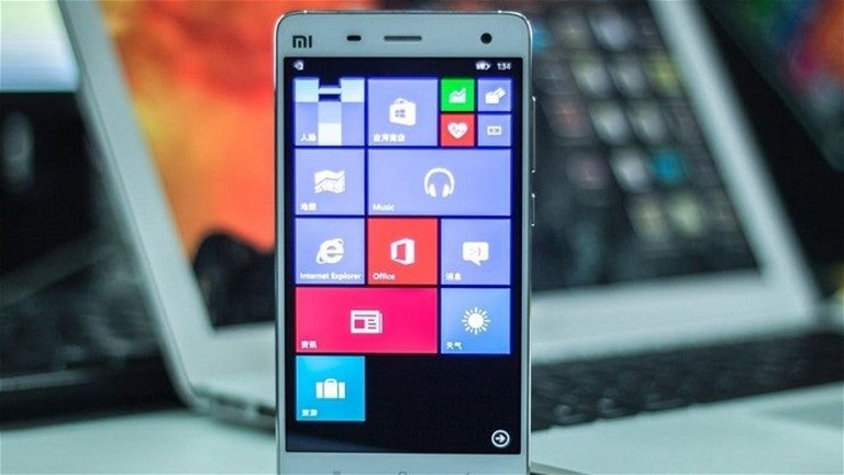 Ahora que Windows Phone ha muerto, ¿tendría sentido un Surface Phone con Android?