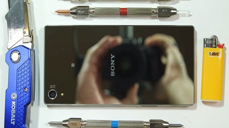 Test de resistencia del Xperia Z5 Premium, ¿hasta dónde es capaz de aguantar su panel 4K?