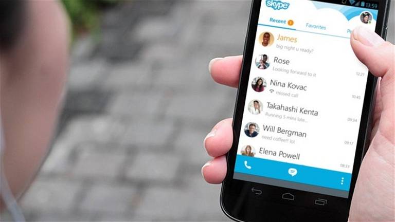 Ya puedes hacer videollamadas en grupo a través de Skype si estás en España