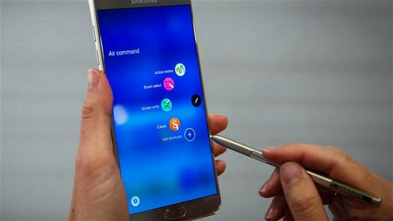 Saturando la gama media: nuevos Samsung Galaxy J7 (2016) y Galaxy J5 (2016)