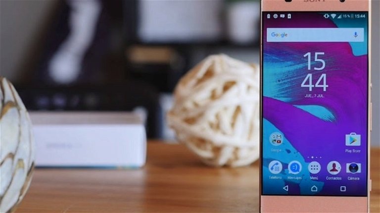 Sony Xperia XA: analizamos en vídeo el pequeño y más bonito de la familia Xperia
