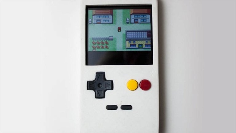Con este accesorio puedes convertir tu smartphone en una GameBoy clásica