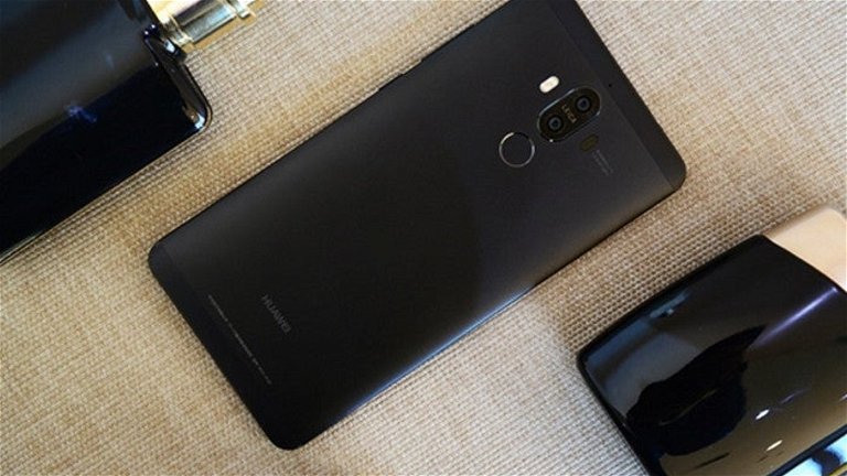 Huawei Mate 10, el primer móvil sin marcos de la compañía china