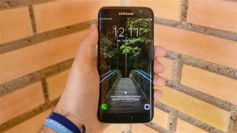 El Samsung Galaxy S7 edge cambia la resolución a FullHD al actualizar a Nougat, ¡cámbialo!