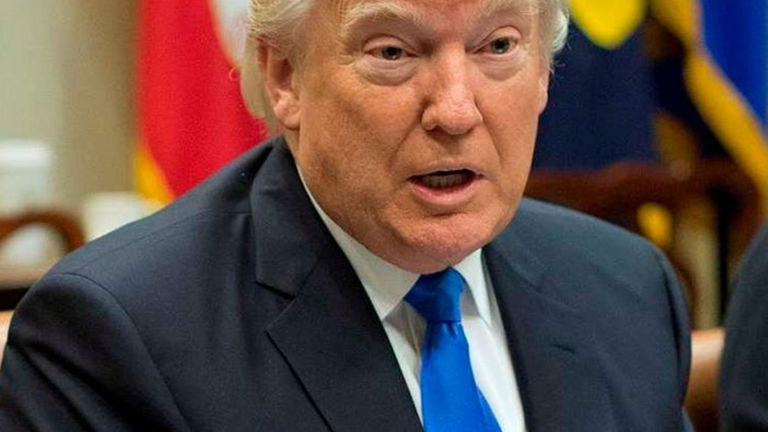 Donald Trump habló con Tim Cook sobre impuestos, Apple... y también sobre Samsung