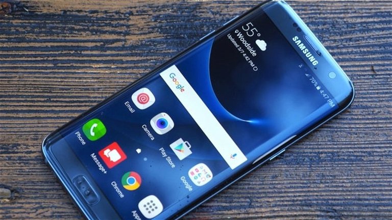 4 años después de su salida al mercado, los Samsung Galaxy S7 reciben una actualización de seguridad