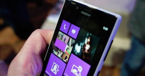 Consiguen jugar al Fallout original en el Nokia Lumia 950 XL de 2015 vía Windows