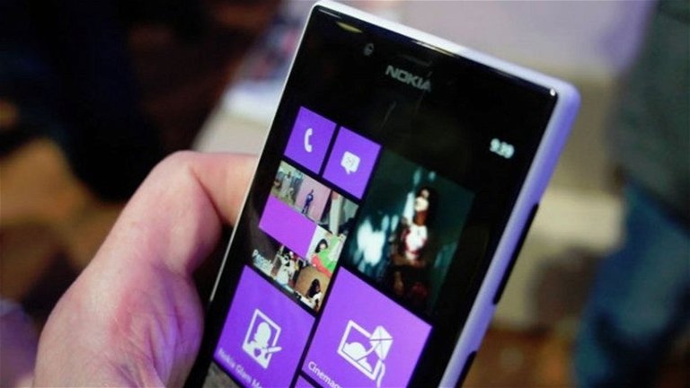 Consiguen jugar al Fallout original en el Nokia Lumia 950 XL de 2015 vía Windows