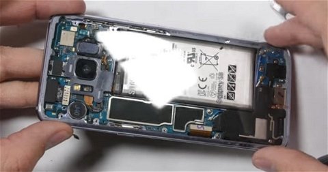 Este Samsung Galaxy S8 transparente es una auténtica pasada