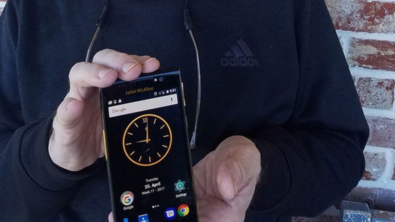 Este es el John McAfee Privacy Phone, el smartphone anti hackers "más seguro del mundo"