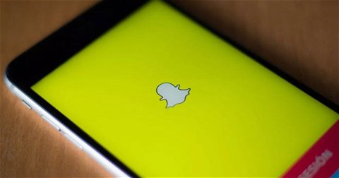 Snapchat estrena compatibilidad con Giphy y nuevas pestañas de Amigos y Descubre