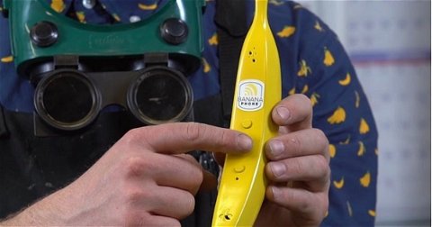 Banana Phone, el accesorio con el que creerás que tienes un LG G Flex