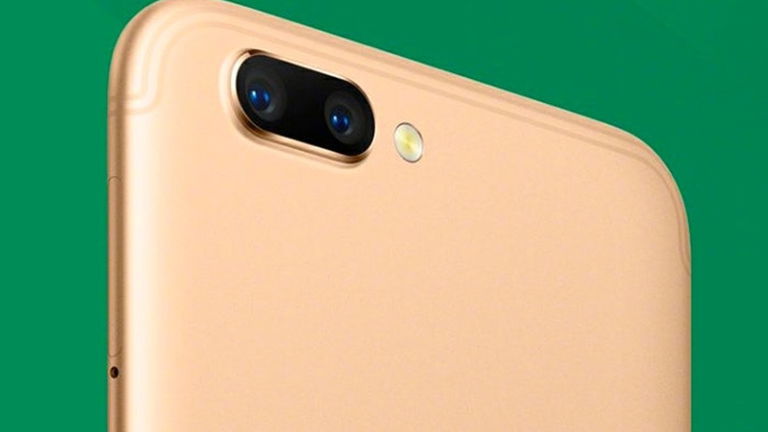 ¡Se queda! Más detalles del curioso smartphone culé de Oppo