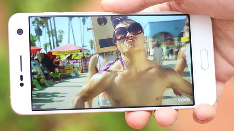 ¡Consigue un fantástico ZTE Blade V8 totalmente gratis!