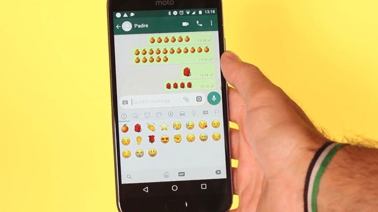 "Este mensaje me parece pizza": la última novedad de WhatsApp incluye reacciones con cualquier emoji