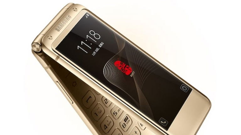 Así es el Samsung W2018, un teléfono 'de tapa' tan potente como el Galaxy Note8