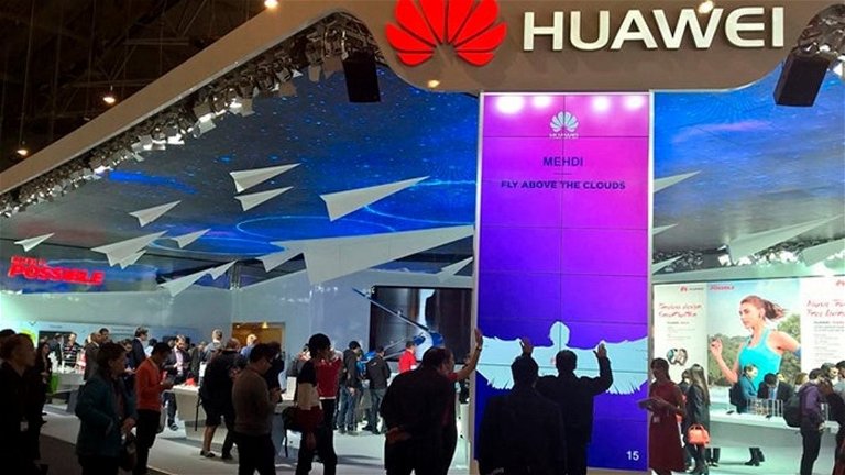 Huawei filtra su nueva gama alta 2018 pero... ¿es cierto que se le ha ido la mano?