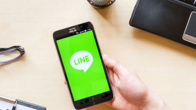 El hermano asiático de WhatsApp quiere que te enamores de una inteligencia artificial