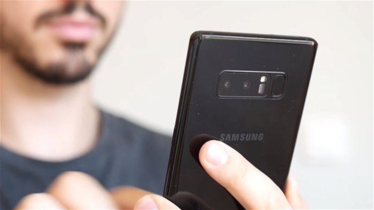 Es oficial: Samsung traerá la doble cámara a los Galaxy más baratos