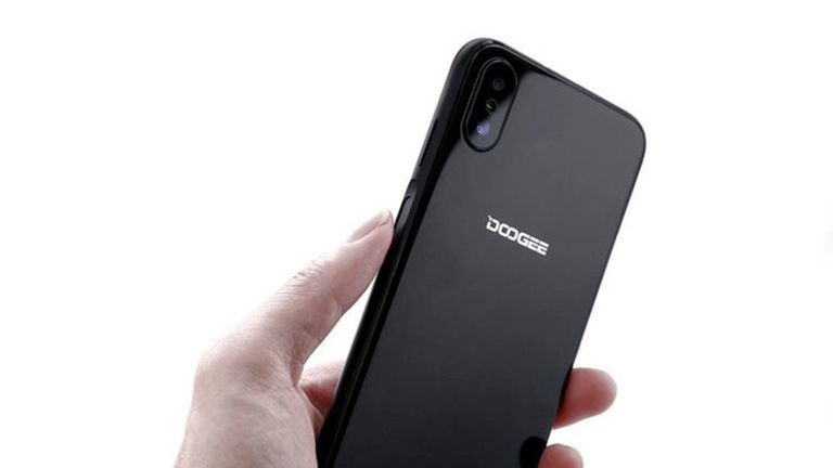 DOOGEE también tiene su propio lector de huellas bajo la pantalla, ¡así funciona en vídeo!