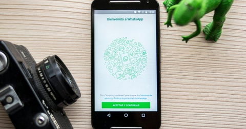 Sobre cómo WhatsApp está diseñada para que estés enganchado a ella todo el día
