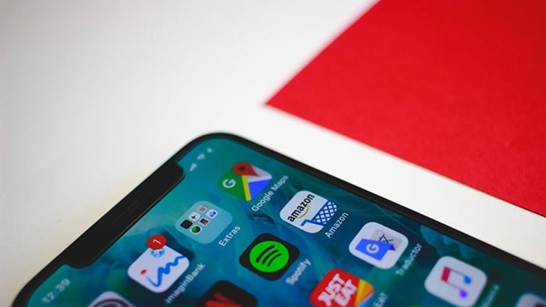 Google pagó (un año más) miles de millones de dólares a Apple para ser el buscador por defecto de los iPhone