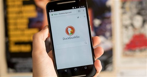 Por qué deberías dejar Google y pasarte a DuckDuckGo, según su fundador