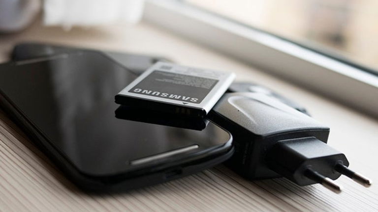 Por qué explotan las baterías de algunos smartphones (científicamente hablando)