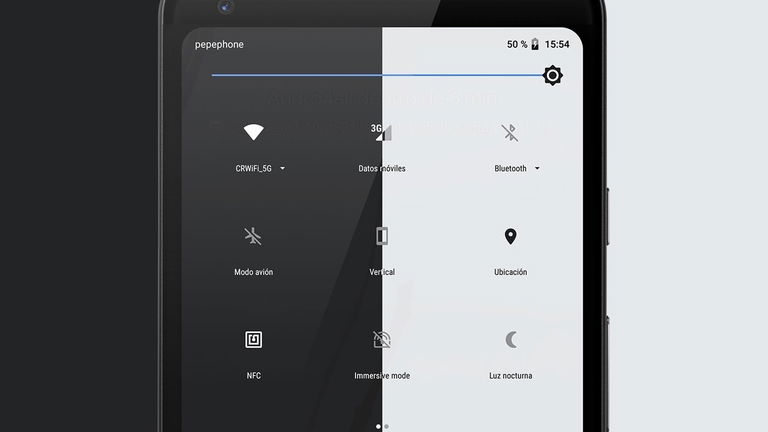Así puedes forzar el tema oscuro con cualquier fondo de pantalla en Android 8.1