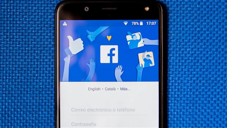 La "peligrosa" app de Facebook que permite reconocer personas apuntándoles con el móvil