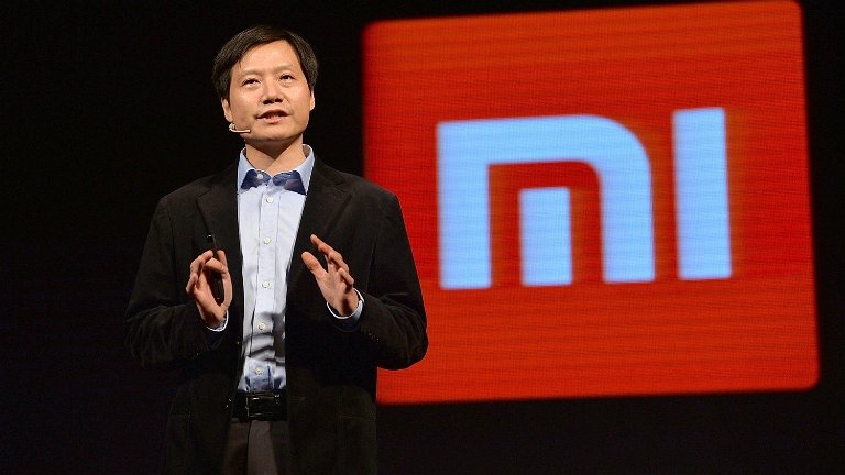 Un fan demanda a Xiaomi por no cumplir su promesa de celebrar una cena con su CEO