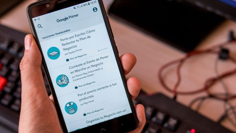 Primer, la app de Google con cursos gratis sobre redes sociales, marketing digital y más