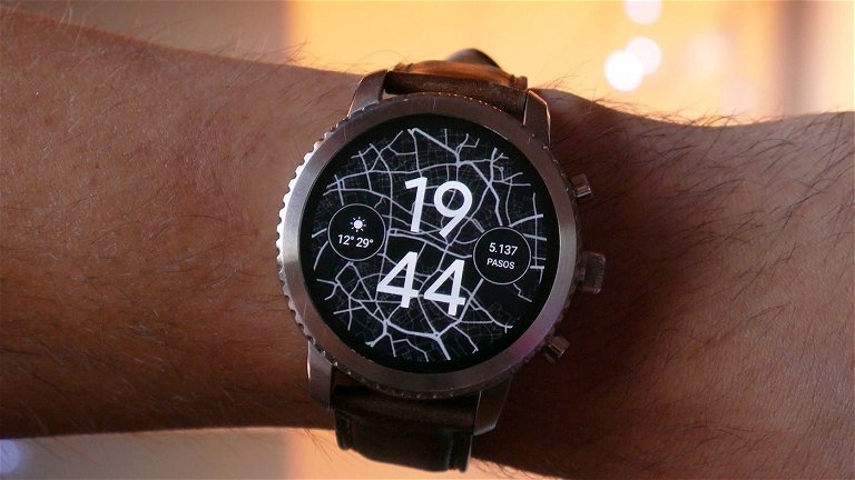 Google (por fin) va en serio con los smartwatches: compra una parte de Fossil por 40 millones de dólares