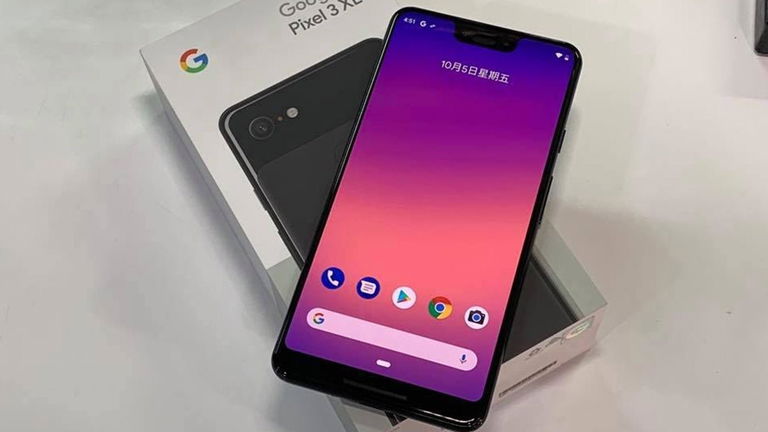 Este es el Google Pixel 3 XL con todos sus accesorios, auriculares USB Tipo C incluidos
