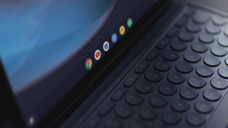 Google Assistant se deja querer por los periféricos, y abre la puerta a botones específicos para teclados, ratones o auriculares